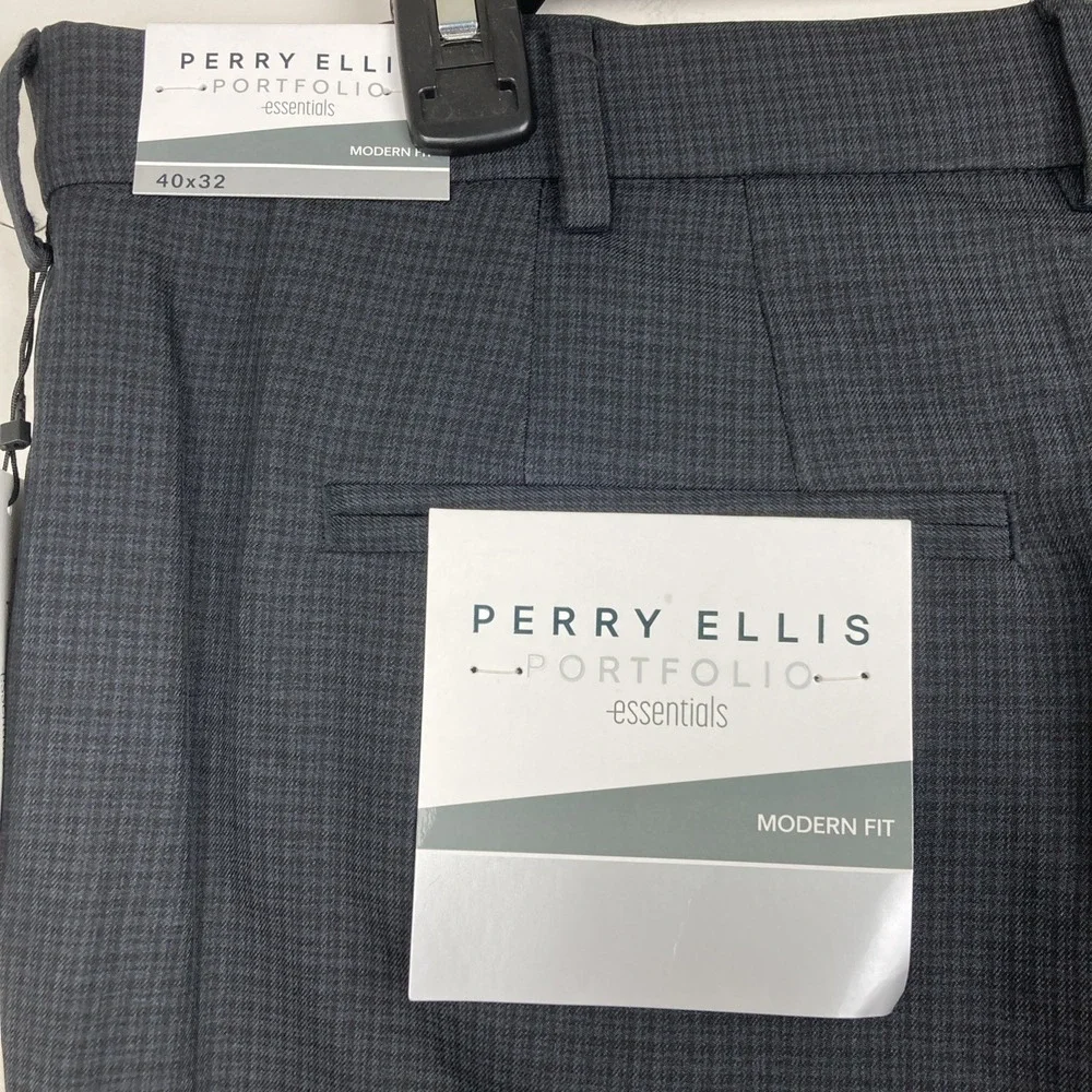 Perry Ellis Modern-Fit Flat Front Dress Pants 40W 32L‎ Black Grey Plaid
